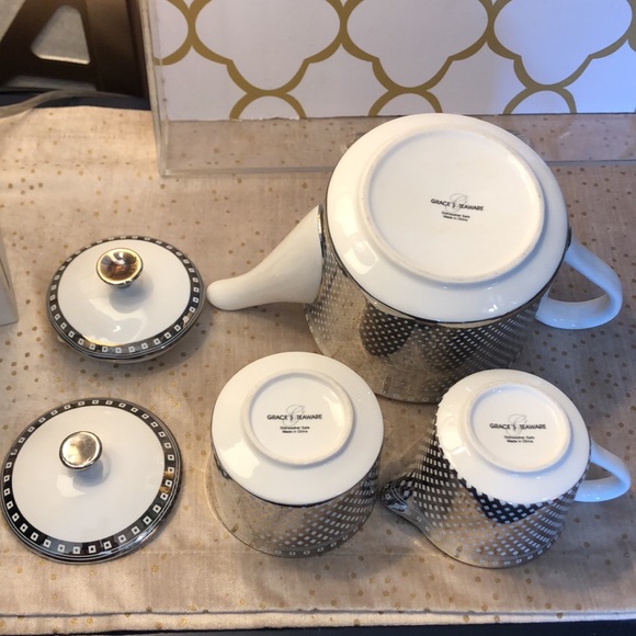 Grace’s Teaware silver geometric teapot, sugar, & creamer set. Good condition. - Picture 13 of 16